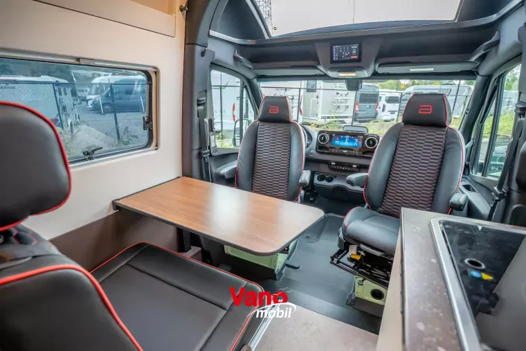 Habiton HMX 6.0 Mercedes 419Cdi 3,8T 4x4 G-Tronic - Sfeerbeeld 8